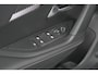 Peugeot 2008 1.2 Hybrid 145 Allure | Apple Carplay | Climate Control | Parkeersensoren Voor + Achter