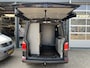 Volkswagen Transporter 2.0 TDI L1H1 150pk BTW en BPM vrij!! Trekhaak 2500kg Airco Cruise controle Navigatie Parkeerhulp voor en achter 2-Persoons Kastinrichting Euro 6 BTW en BPM vrij!!