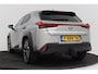 Lexus UX 250h Business Line | Trekhaak | Dealer Ond. | Camera | Digital Cockpit | CarPlay | Keyless Entry/Start |