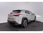 Lexus UX 250h Business Line | Trekhaak | Dealer Ond. | Camera | Digital Cockpit | CarPlay | Keyless Entry/Start |