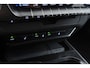 Lexus UX 250h Business Line | Trekhaak | Dealer Ond. | Camera | Digital Cockpit | CarPlay | Keyless Entry/Start |