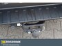Isuzu D-Max 1.9 Extended Cab V-Cross Zwart LM met Terrain band 3500 kg Trekhaak Rollbar