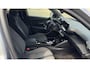 Peugeot e-2008 EV Allure 50 kWh | 96% SOH | Camera achter | Apple Carplay / Android Auto | Navigatie |