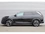 Peugeot e-5008 73KWH 210PK 7-ZITS ALLURE AVANTAGE AUTOMAAT / NAVI / LEDER / CLIMA / FULL-LED / 19" LMV / AFN. TREKHAAK / KEYLESS / PANO. DAK / WARMTEPOMP / 360° CAMERA / ADAPT. CRUISECONTROL / WINTERPAKKET / NIEUWSTAAT !!