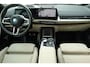 BMW iX1 XDrive30 Launch Edition 67 kWh M-Sport Pano Carplay Head-Up Harman Kardon