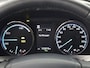 Toyota RAV4 2.5 STYLE HYBRIDE 4-WD SILVERLINE GARANTIE 4-2028* 1650 TREKGEWICHT . GARANTIE TOT 04-2028! . PARKEERSENSOREN VOOR & ACHTER . KEYLESS ENTRY  .