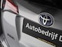 Toyota RAV4 2.5 STYLE HYBRIDE 4-WD SILVERLINE GARANTIE 4-2028* 1650 TREKGEWICHT . GARANTIE TOT 04-2028! . PARKEERSENSOREN VOOR & ACHTER . KEYLESS ENTRY  .