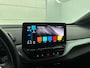 Volkswagen ID.4 Life 77 kWh Style Pack Navigatie Apple Carplay/Android Auto Adaptive Cruise Control Parkeersensoren Stoel- en stuurverwarming Full Led Climate Control Lichtmetalen velgen