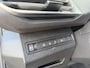 Peugeot 3008 1.6 HYbrid 180 PK Allure Pack Business | Automaat | Plug-In Hybride tot 50 KM Elektrisch | Navigatie | LED Verlichting | Climate Control | Dode Hoek Detectie | Adaptieve Cruise Control | Camera | Parkeersensoren V+A | 19" Lichtmetalen Velgen GT Look | Hoge Zitpositie | Apple Carplay & Android Auto | Keyless Entry |
