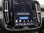 Volvo XC40 Recharge P8 AWD R-Design | Panoramadak | Trekhaak | Harman Kardon | Memory Stoelen | BLIS | 360 Camera | Apple Carplay / Android Auto | Google Maps | Stoel / Stuurverwarming | Elektrische Achterklep | Lichtmetalen Velgen |