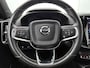 Volvo XC40 Recharge P8 AWD R-Design | Panoramadak | Trekhaak | Harman Kardon | Memory Stoelen | BLIS | 360 Camera | Apple Carplay / Android Auto | Google Maps | Stoel / Stuurverwarming | Elektrische Achterklep | Lichtmetalen Velgen |