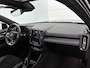 Volvo XC40 Recharge P8 AWD R-Design | Panoramadak | Trekhaak | Harman Kardon | Memory Stoelen | BLIS | 360 Camera | Apple Carplay / Android Auto | Google Maps | Stoel / Stuurverwarming | Elektrische Achterklep | Lichtmetalen Velgen |
