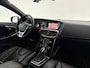 Volvo V40 2.0 T4 Business Sport R-Design 191PK | Pano | Virtual | Camera | Cruise | Navi | Clima | LED | Parkeersens.