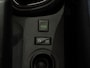 Renault Captur 1.3 TCe 150pk Version S | R-Link Navi | 17" | Clima | Stoelverwarming | Camera | Led | 100% Dealer onderhouden!