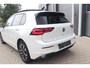 Volkswagen Golf 1.0 eTSI United Pano ACC Camera Side assist