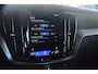 Volvo S60 2.0 B4 R-Design R DESIGN Nederlandse auto dealeronderhouden 101308 NAP laatste beurt bij 98012km zeer compleet adaptive cruise lane assist camera Harman Kardon audio navigatie stoelverwarming pdc led sports