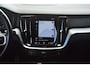 Volvo S60 2.0 B4 R-Design R DESIGN Nederlandse auto dealeronderhouden 101308 NAP laatste beurt bij 98012km zeer compleet adaptive cruise lane assist camera Harman Kardon audio navigatie stoelverwarming pdc led sports