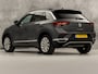Volkswagen T-Roc 1.5 TSI Sport 150Pk (APPLE CARPLAY, GROOT NAVI, CLIMATE, STOELVERWARMING, ZWART HEMEL, LED KOPLAMPEN, SPORTSTOELEN, GETINT GLAS, ELEK ACHTERKLEP, ADAPTIVE CRUISE, NIEUWSTAAT)