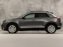 Volkswagen T-Roc 1.5 TSI Sport 150Pk (APPLE CARPLAY, GROOT NAVI, CLIMATE, STOELVERWARMING, ZWART HEMEL, LED KOPLAMPEN, SPORTSTOELEN, GETINT GLAS, ELEK ACHTERKLEP, ADAPTIVE CRUISE, NIEUWSTAAT)