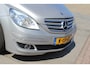 Mercedes-Benz B-klasse 200 AUTOMAAT PARKEERSENSOREN NAVI CLIMA TREKHAAK