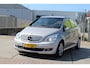 Mercedes-Benz B-klasse 200 AUTOMAAT PARKEERSENSOREN NAVI CLIMA TREKHAAK