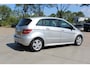 Mercedes-Benz B-klasse 200 AUTOMAAT PARKEERSENSOREN NAVI CLIMA TREKHAAK
