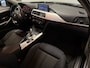 BMW 3-Serie 320i High Executive (GROOT NAVI, H&K AUDIO, STOELVERWARMING, CRUISE)