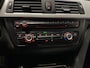 BMW 3-Serie 320i High Executive (GROOT NAVI, H&K AUDIO, STOELVERWARMING, CRUISE)