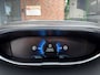Peugeot 3008 1.2 PureTech CrossWay automaat / panoramadak / navigatie/ etc/nieuwe distributie/ NAP met 98378 km./ APK tot 08/2027.