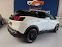 Peugeot 3008 1.2 PureTech CrossWay automaat / panoramadak / navigatie/ etc/nieuwe distributie/ NAP met 98378 km./ APK tot 08/2027.