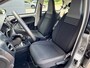 Volkswagen Up! 1.0 BMT High Up! | Stoelverwarming | Parkeersensoren achter | LED |