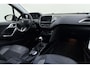 Peugeot 2008 1.2 PureTech Blue Lease Allure | Trekhaak | Navigatie pakket | Climate control | Panorama dak | Weinig kms !! | 130 pk | Li-metalen wielen | Camera achter |