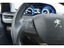 Peugeot 2008 1.2 PureTech Blue Lease Allure | Trekhaak | Navigatie pakket | Climate control | Panorama dak | Weinig kms !! | 130 pk | Li-metalen wielen | Camera achter |