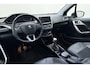 Peugeot 2008 1.2 PureTech Blue Lease Allure | Trekhaak | Navigatie pakket | Climate control | Panorama dak | Weinig kms !! | 130 pk | Li-metalen wielen | Camera achter |