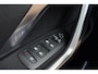 Peugeot 2008 1.2 PureTech Blue Lease Allure | Trekhaak | Navigatie pakket | Climate control | Panorama dak | Weinig kms !! | 130 pk | Li-metalen wielen | Camera achter |