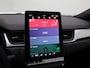 Renault Captur 1.3 mild hybrid 160 esprit Alpine / Navigatie via Apple Carplay of Android Auto / Trekgewicht 1200 kg / Stoelverwarming / Achteruitrijcamera / Cruise control / Climate control /