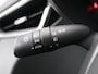 Toyota Corolla 1.8 Hybrid Active Automaat / Apple CarPlay & Android Auto / Historie aanwezig / Trekhaak afneembaar / Parkeersensoren voor & achter / Navigatie / Adaptieve Cruise Control / Airco Climate Control / LMV /