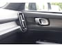 Volvo XC40 1.5 T4 Recharge R-Design | Panoramadak | Stoelverwarming | Camera | H/K | Glossy Black | Keyless
