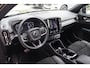 Volvo XC40 1.5 T4 Recharge R-Design | Panoramadak | Stoelverwarming | Camera | H/K | Glossy Black | Keyless
