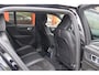 Volvo XC40 1.5 T4 Recharge R-Design | Panoramadak | Stoelverwarming | Camera | H/K | Glossy Black | Keyless