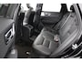 Volvo XC60 T8 Plug-in hybrid AWD Ultra Dark Exec. Ed. | Bowers&Wilkins | Snel Rijden | Luchtvering | Massage / Stoelkoeling | 22 inch |