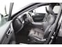 Volvo XC60 T8 Plug-in hybrid AWD Ultra Dark Exec. Ed. | Bowers&Wilkins | Snel Rijden | Luchtvering | Massage / Stoelkoeling | 22 inch |
