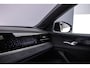 Volkswagen Passat Variant R-Line Edition 1.5 TSI eHybrid 272pk DSG Automaat Trekhaak, Panoramadak, Black Style, Adaptive cruise control, Achteruitrijcamera, LED matrix koplampen