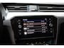 Volkswagen Passat Variant 1.5 TSI R-Line Business + , Adap. cruise, Trekhaak, Carplay, Memory,