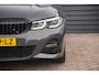 BMW 3-Serie 320e Business Edition Plus - M SPORT - LASER LED - SCHUIFDAK - LEDER - CARPLAY -