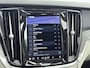 Volvo V60 Cross Country 2.0 B5 AWD Ultimate | Achteruitrijcamera | Apple Carplay/Android Auto|telefoonintegratie premium | Bots herkenning en activatie
