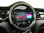 MINI Mini Electric Yours 32,6 kWh 184pk Dealer O.H. | Panodak | Head Up | Camera | Lederen Sportstoelen Verwarmd | Apple Carplay | Cruise Control | Navigatie | DAB |