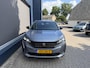 Peugeot 3008 1.6 HYbrid 180 PK Allure Pack Business | Automaat | Plug-In Hybride tot 50 KM Elektrisch | Navigatie | LED Verlichting | Climate Control | Dode Hoek Detectie | Adaptieve Cruise Control | Camera | Parkeersensoren V+A | 19" Lichtmetalen Velgen | Hoge Zitpositie | Apple Carplay & Android Auto | Keyless Entry |
