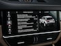 Porsche Cayenne 3.0 E-Hybrid NL-Auto | Dealeronderhouden | Panoramadak | 18 Wegs Memory Seats | Bose | 360 Camera | HUD | Achterasbesturing | Sport Chrono | Luchtvering | Soft Close | Ambiance Interieur |