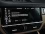 Porsche Cayenne 3.0 E-Hybrid NL-Auto | Dealeronderhouden | Panoramadak | 18 Wegs Memory Seats | Bose | 360 Camera | HUD | Achterasbesturing | Sport Chrono | Luchtvering | Soft Close | Ambiance Interieur |